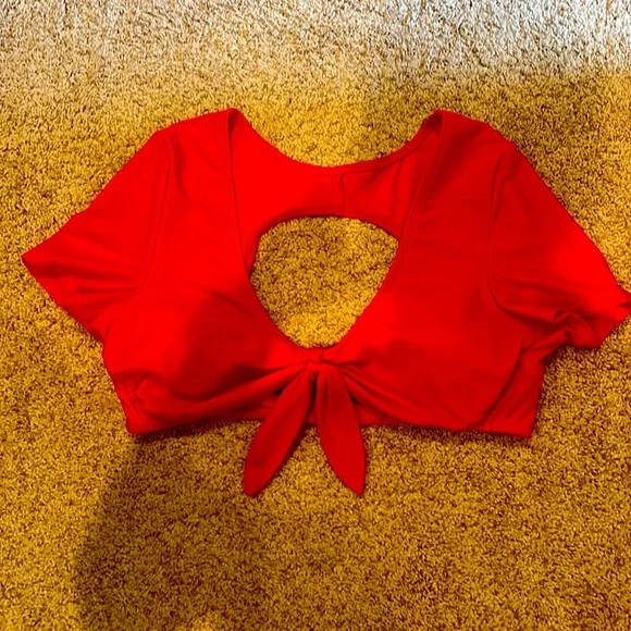 Xl Ehilaration swim top - Picture 1 of 4